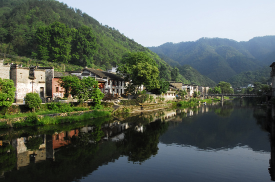 地址(位置,怎么去,怎么走):  景德镇市昌江区瓷都大道古窑路1号景德镇